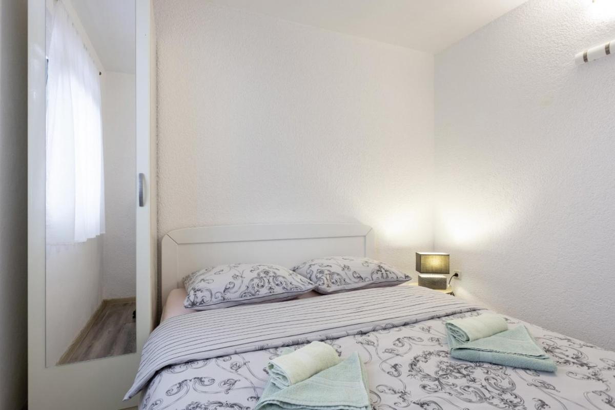 Nina In Peroj - Haus Fuer 6 Personen Villa Fažana Eksteriør bilde